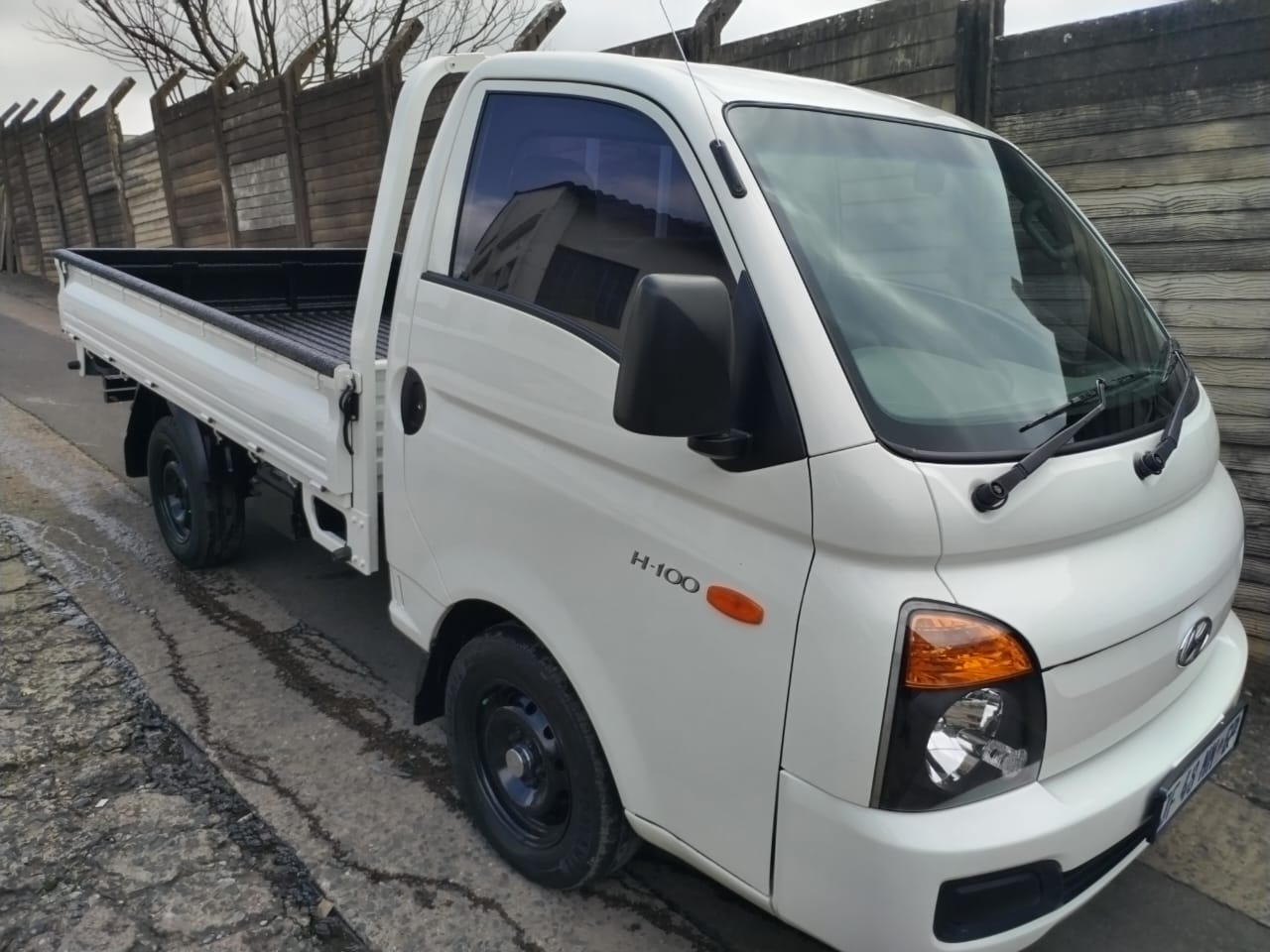Hyundai H100 2.6
